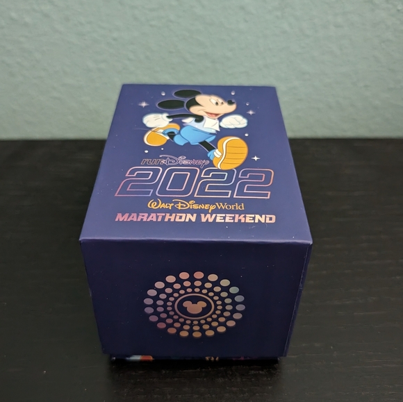 2022 runDisney Walt Disney World Marathon Weekend MagicBand New Limited Edition - Picture 6 of 6